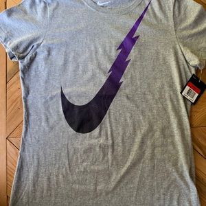 NWT Nike Women’s T-shirt Large